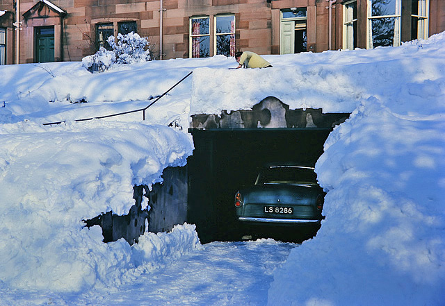 Deep snow in the High Road, Galashiels, photographed by Mary Dalgetty Baxter in March 1963